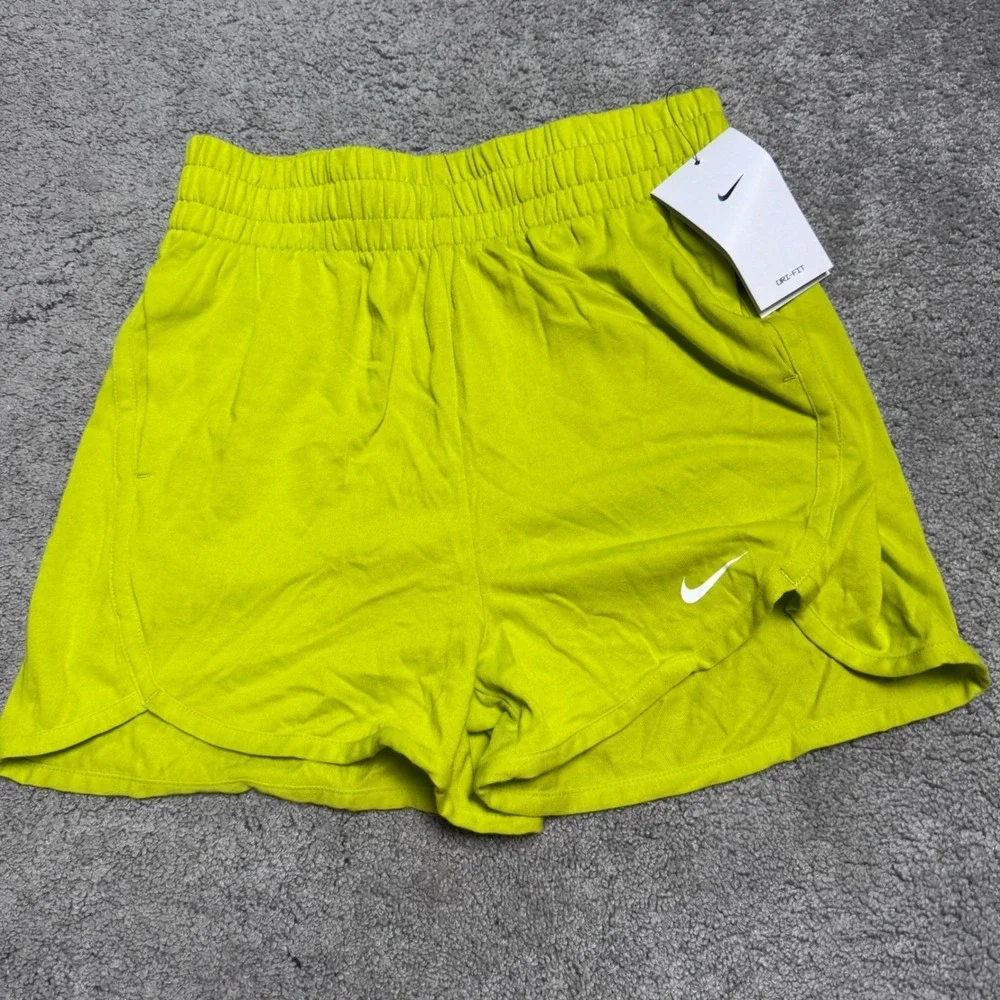 NEW Nike Dri Fit Youth Girls Medium Lime Green Shorts Loose Fit